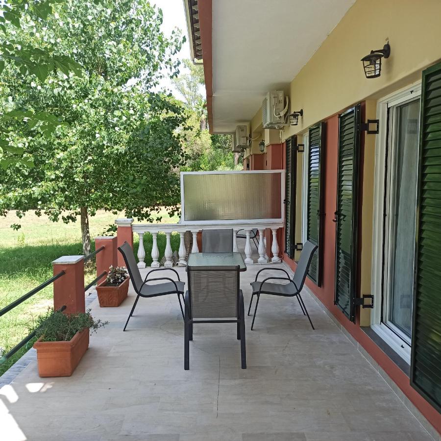 Foteinos Apartments Perivolion Luaran gambar