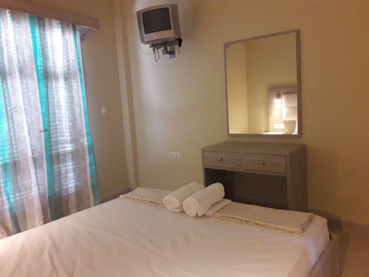 Foteinos Apartments Perivolion Luaran gambar